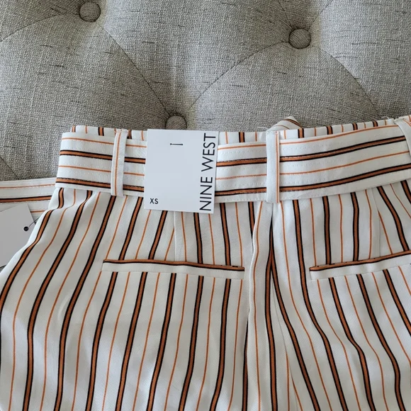 NWT Nine West striped shorts XS - Picture 2 of 2